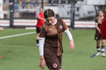 Bild 105 - wBJ FC St. Pauli - Walddoerfer SV : Ergebnis: 3:4